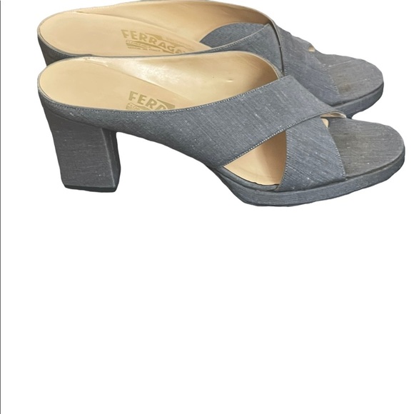 Salvatore Ferragamo Grey leather strap sandals size 8 - Picture 4 of 10